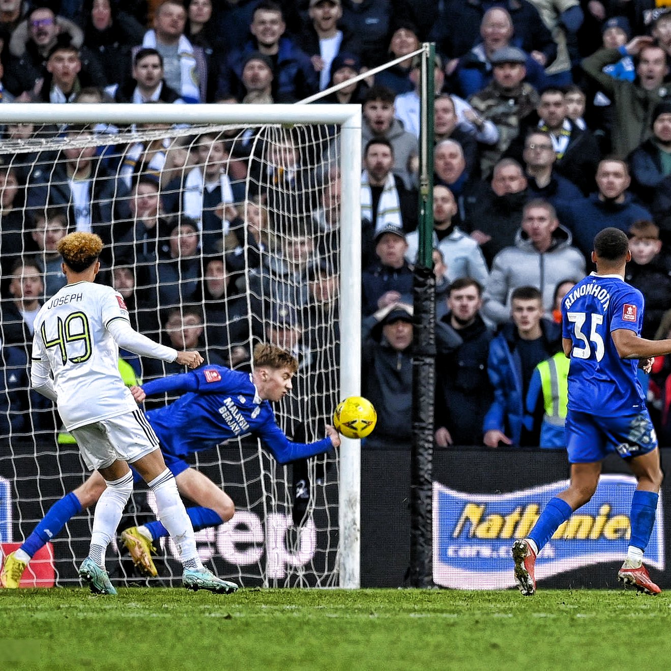 Cardiff City vs Leeds United (21:00 – 08/01) | Xem lại trận đấu