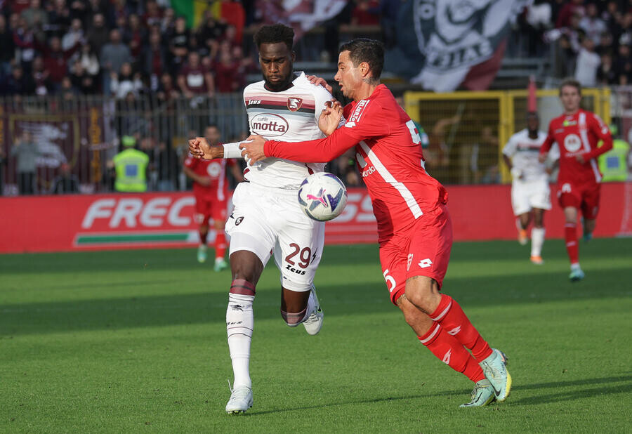 Salernitana vs Monza (21:00 – 26/02) | Xem lại trận đấu